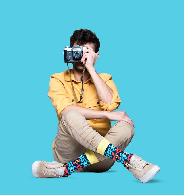 naqish designer socks colorful background
